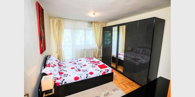 Apartament cu 3 camere - BERLONI - Bulevardul Unirii - Cazari-Bucuresti.ro