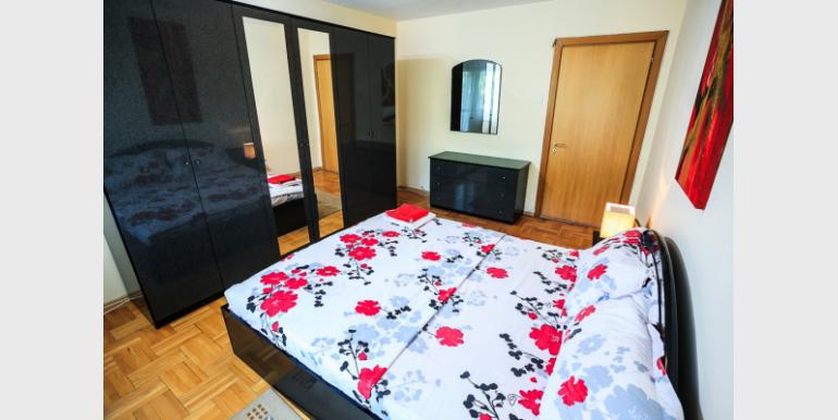 Apartament cu 3 camere - BERLONI - Bulevardul Unirii - Cazari-Bucuresti.ro