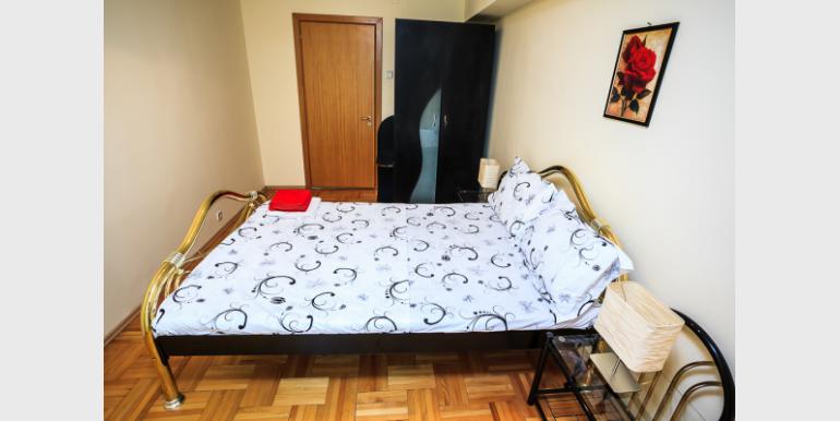 Apartament cu 3 camere - BERLONI - Bulevardul Unirii - Cazari-Bucuresti.ro
