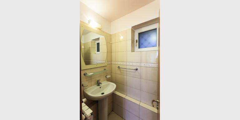 Apartament cu 3 camere - BERLONI - Bulevardul Unirii - Cazari-Bucuresti.ro