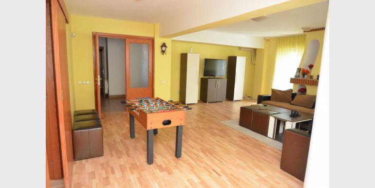 Apartament cu 3 camere - BALCESTI - Strada Balcesti - Cazari-Bucuresti.ro