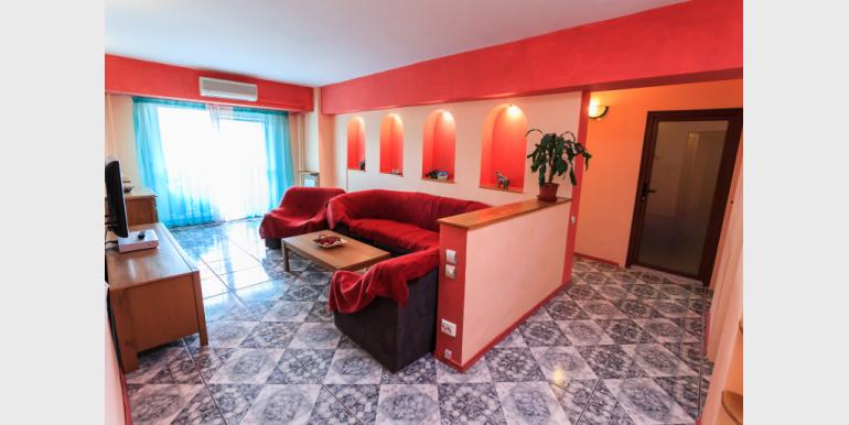 Apartament cu 4 camere - ADORAMA - Piata Unirii - Cazari-Bucuresti.ro