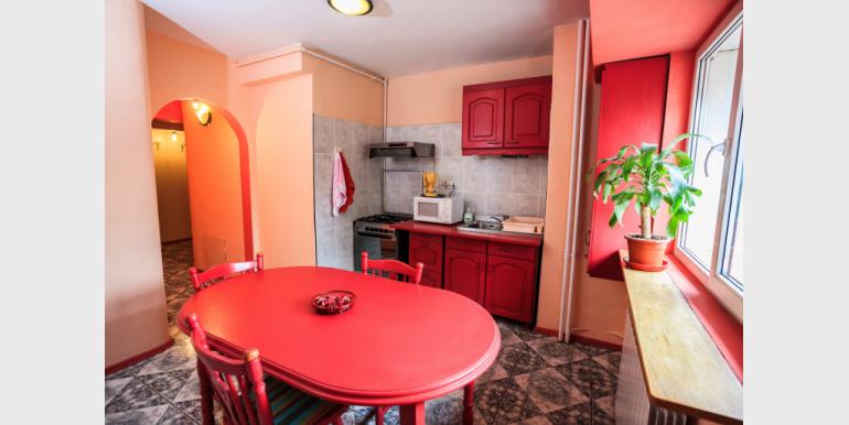 Apartament cu 4 camere - ADORAMA - Piata Unirii - Cazari-Bucuresti.ro