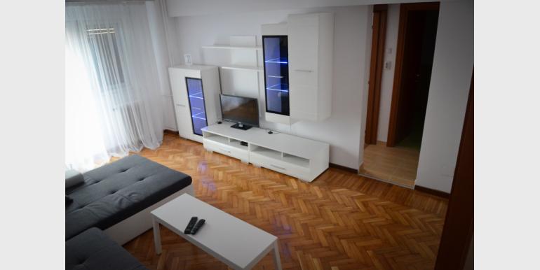 Apartament cu 4 camere - Unirii Fantani - Bd UNIRII NR 18 - Cazari-Bucuresti.ro