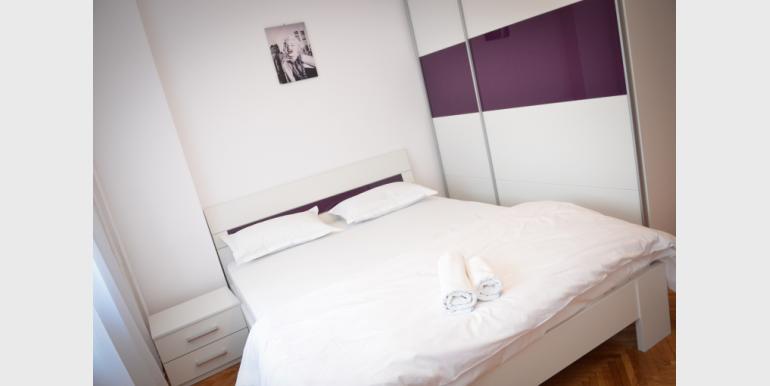 Apartament cu 4 camere - Unirii Fantani - Bd UNIRII NR 18 - Cazari-Bucuresti.ro