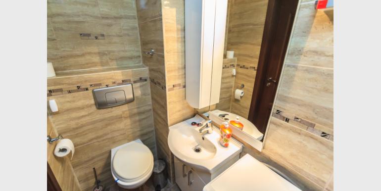 Apartament cu 3 camere - CEC 3 - Rond Alba Iulia - Cazari-Bucuresti.ro