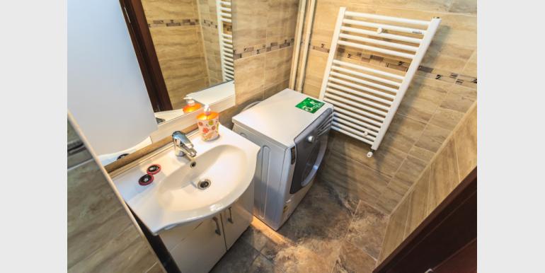 Apartament cu 3 camere - CEC 3 - Rond Alba Iulia - Cazari-Bucuresti.ro