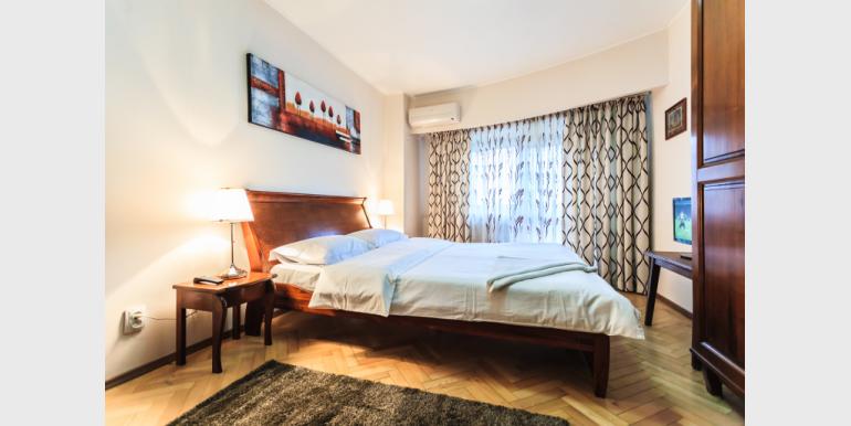 Apartament cu 3 camere - CEC 3 - Rond Alba Iulia - Cazari-Bucuresti.ro