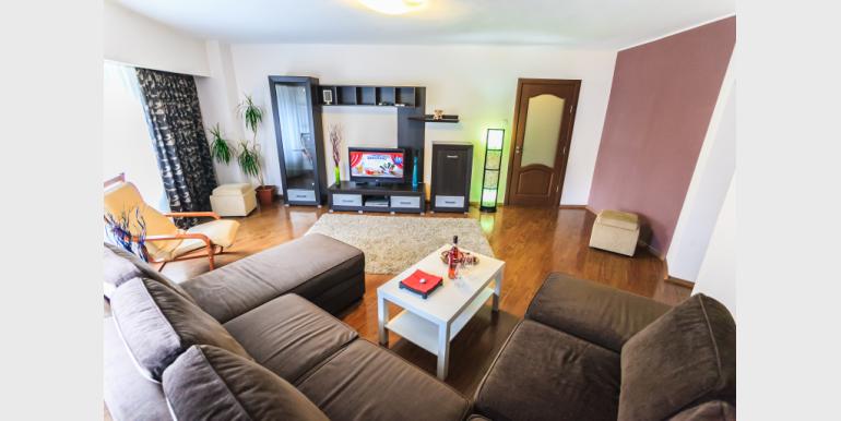 2 Rooms Apartment - CEC 1 - Piata Alba Iulia nr 1 - Cazari-Bucuresti.ro