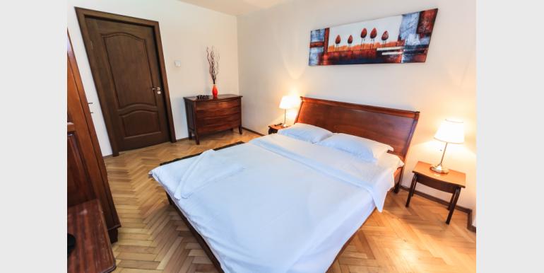 2 Rooms Apartment - CEC 1 - Piata Alba Iulia nr 1 - Cazari-Bucuresti.ro