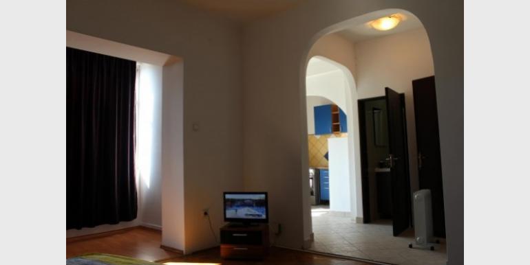 Garsoniera - Garsoniera Universitate C - Piata Universitatii - Cazari-Bucuresti.ro